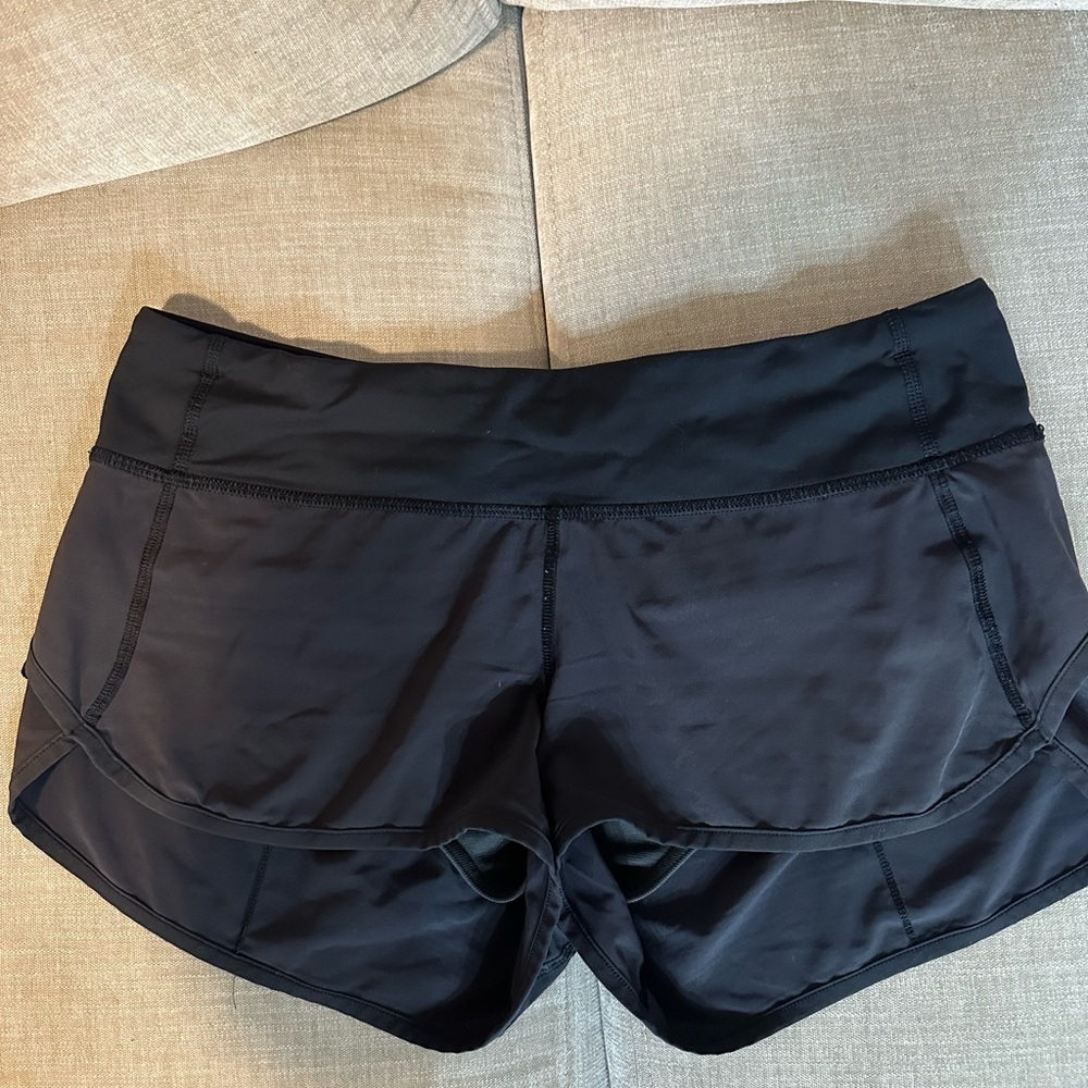 Lululemon lined low rise shorts